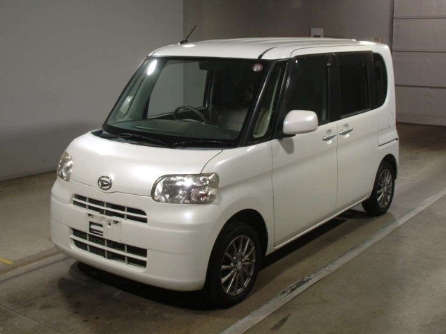 DAIHATSU TANTO 2012