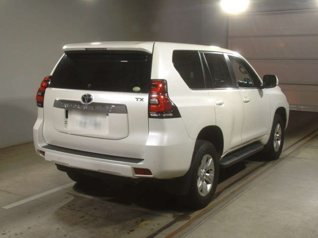 TOYOTA LAND CRUISER PRADO 2018