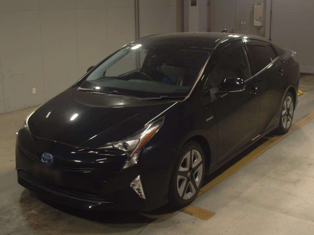 TOYOTA PRIUS 2016