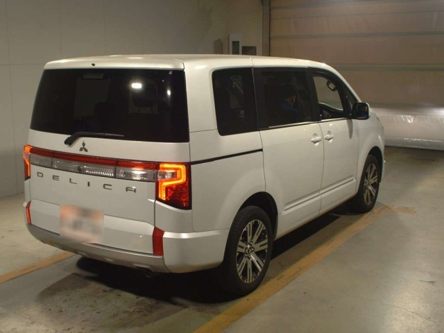 MITSUBISHI DELICA D5 2022