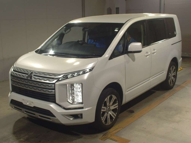 MITSUBISHI DELICA D5 2022