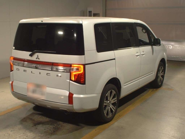 MITSUBISHI DELICA D5 2022