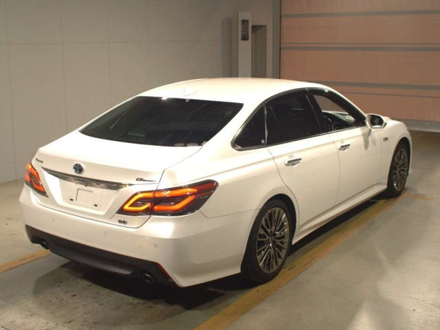TOYOTA CROWN 2021