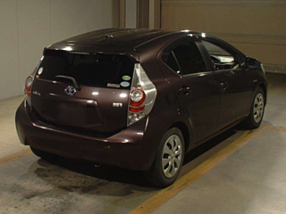 TOYOTA AQUA 2014