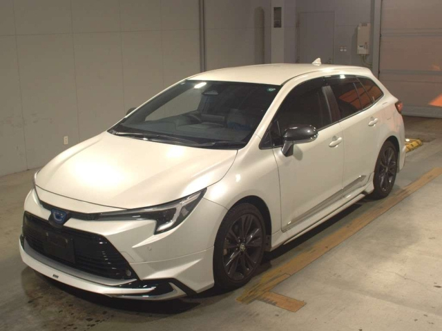 TOYOTA COROLLA TOURING 2024