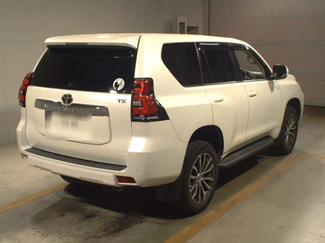 TOYOTA LAND CRUISER PRADO 2018