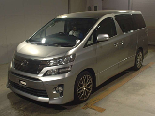 TOYOTA VELLFIRE 2013