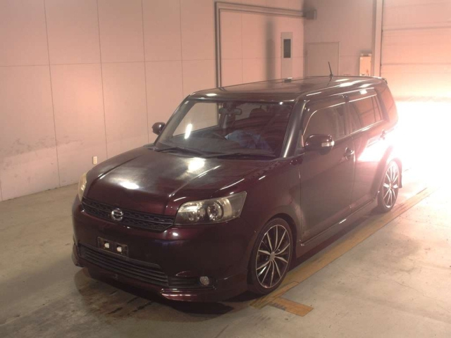 TOYOTA COROLLA RUMION 2012