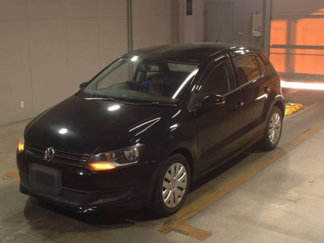 VOLKSWAGEN POLO 2011
