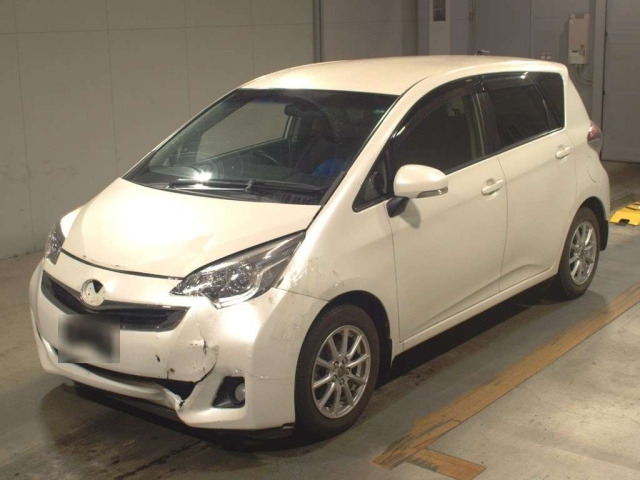 TOYOTA RACTIS 2015