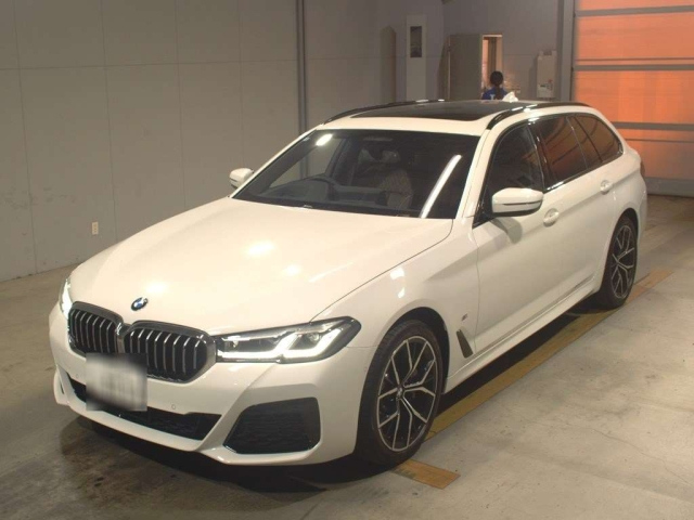 BMW 5 SERIES 2022
