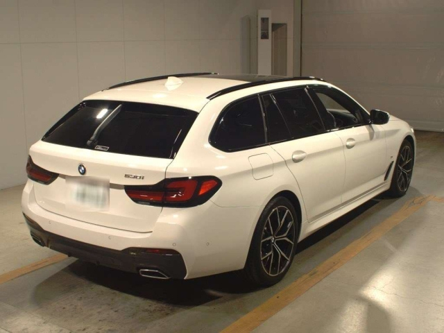 BMW 5 SERIES 2022