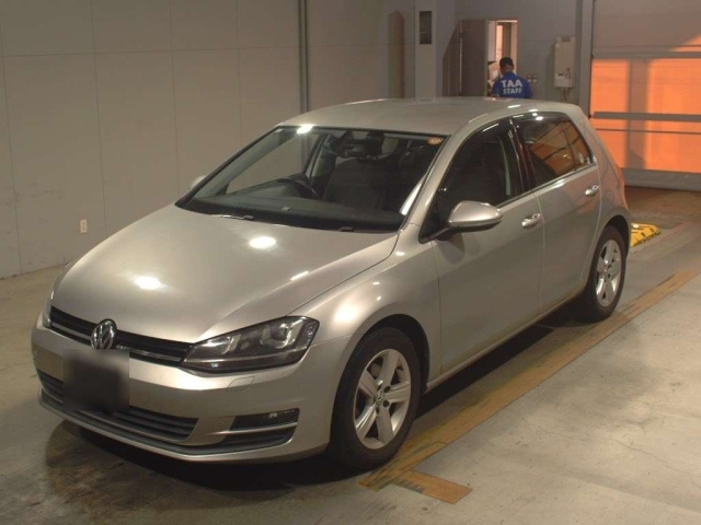 VOLKSWAGEN GOLF 2015
