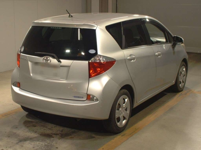 TOYOTA RACTIS 2013