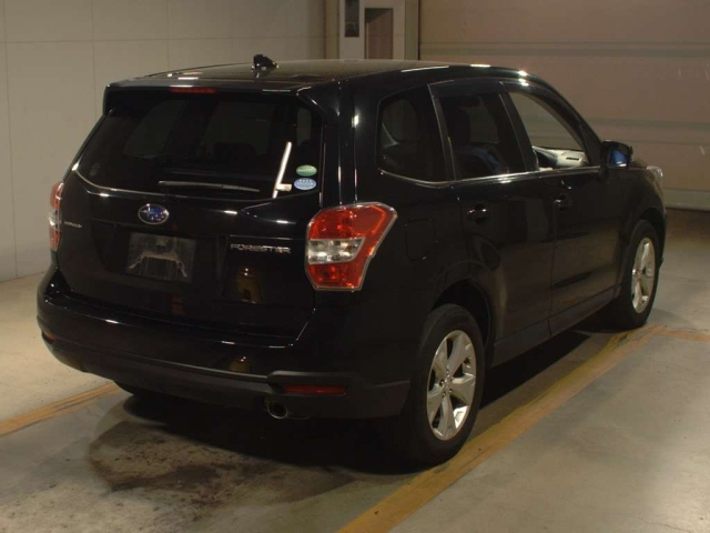 SUBARU FORESTER 2015