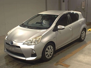TOYOTA AQUA 2012