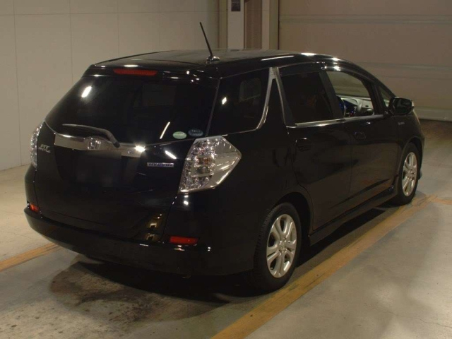HONDA FIT SHUTTLE 2013