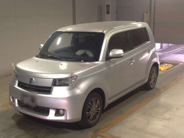 TOYOTA BB 2009