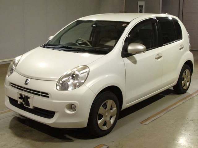 TOYOTA PASSO 2010