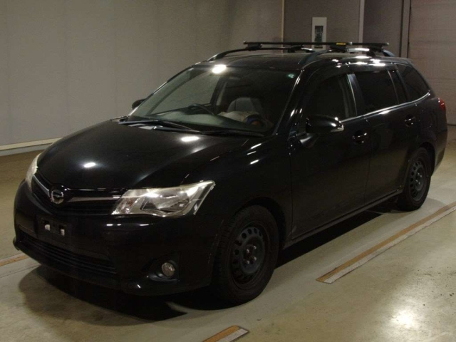 TOYOTA COROLLA FIELDER 2013