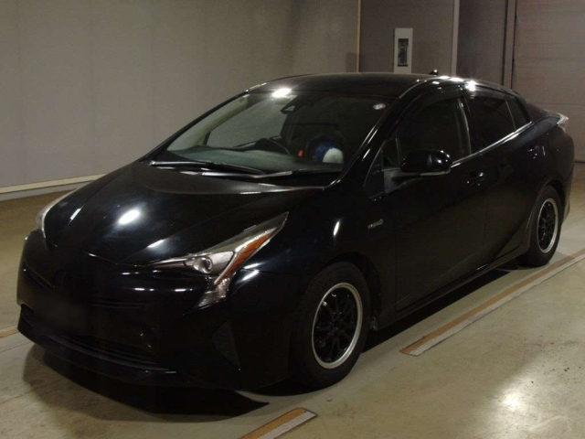 TOYOTA PRIUS 2016