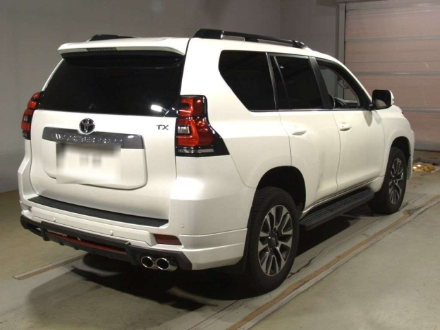 TOYOTA LAND CRUISER PRADO 2023