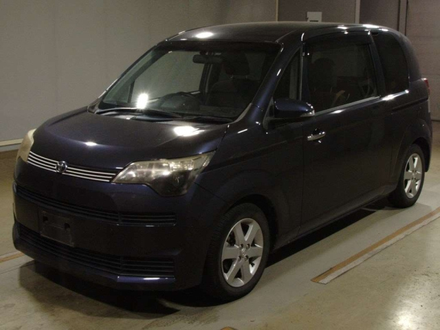 TOYOTA SPADE 2012