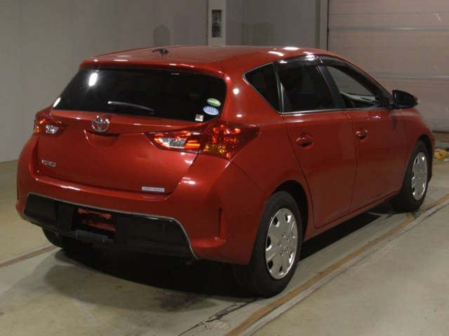 TOYOTA AURIS 2013