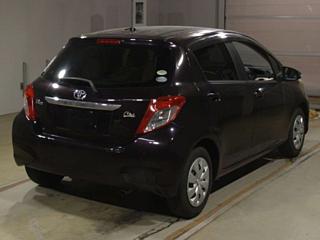TOYOTA VITZ 2013