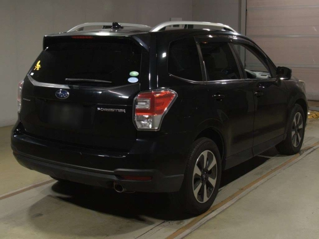 SUBARU FORESTER 2017
