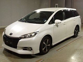 TOYOTA WISH 2016