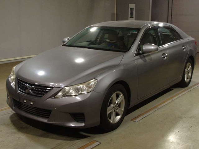 TOYOTA MARK X 2010