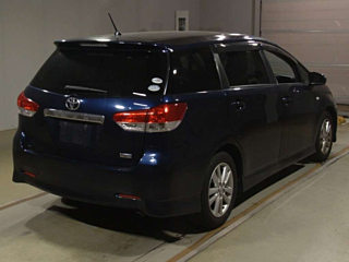 TOYOTA WISH 2012