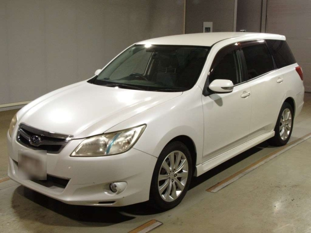 SUBARU EXIGA 2010
