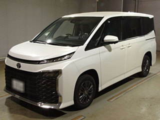 TOYOTA VOXY 2025