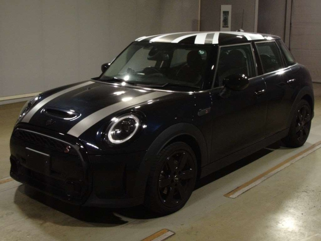 BMW MINI 2022