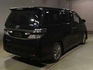 TOYOTA VELLFIRE 2013