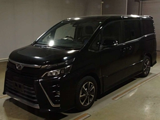 TOYOTA VOXY 2017