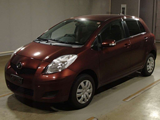 TOYOTA VITZ 2010