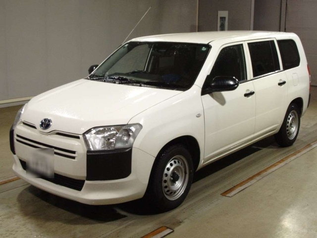 TOYOTA PROBOX 2022