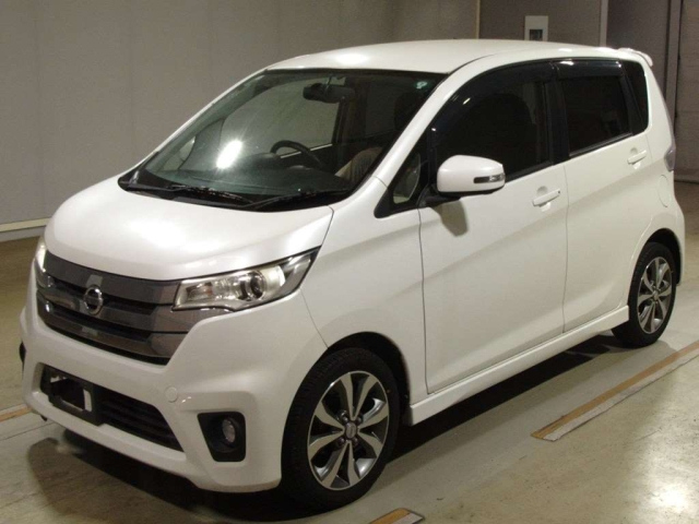 NISSAN DAYZ 2013