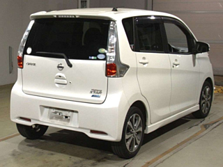 NISSAN DAYZ 2013