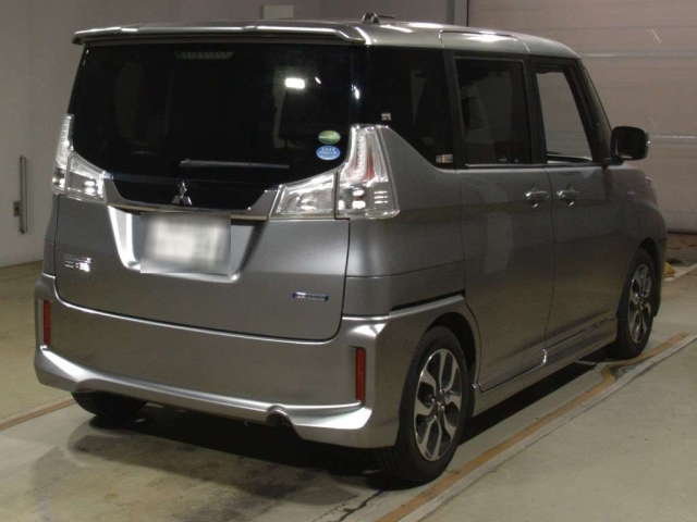 MITSUBISHI DELICA D2 2018
