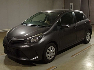 TOYOTA VITZ 2015