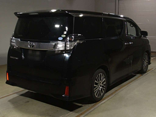 TOYOTA VELLFIRE 2015