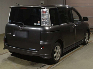 TOYOTA SIENTA 2009
