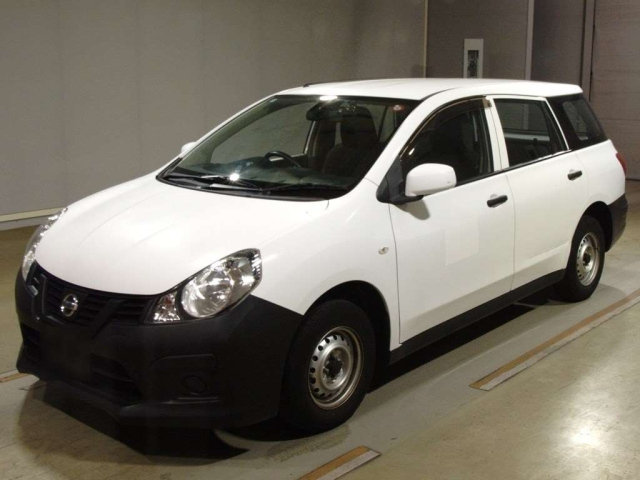 NISSAN AD 2020