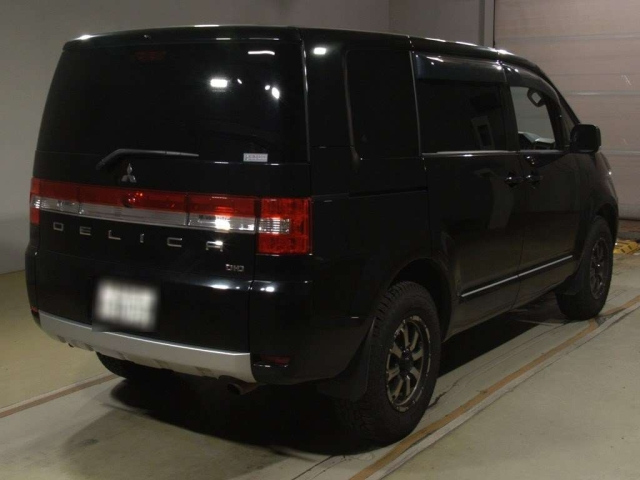 MITSUBISHI DELICA D5 2017