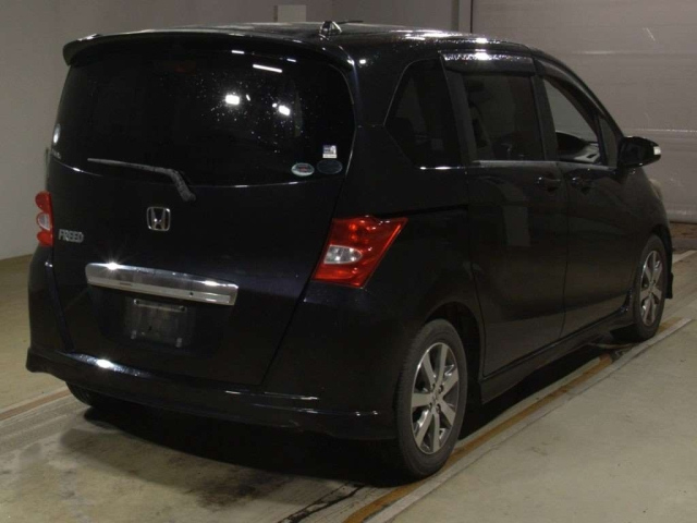 HONDA FREED 2008