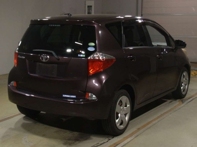 TOYOTA RACTIS 2012